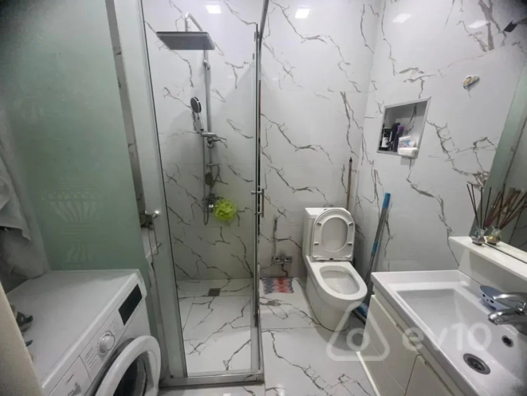 Satılır 3 otaqlı yeni tikili 60 m²