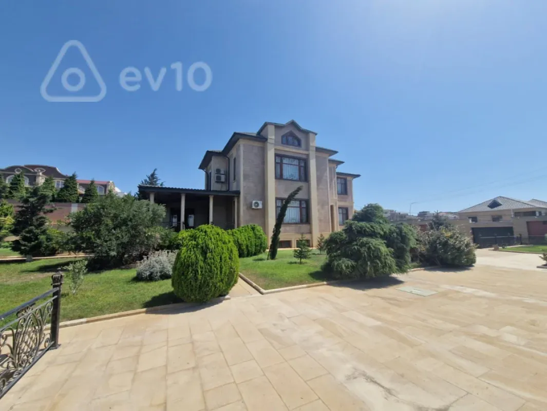 Kirayə verilir 6 otaqlı həyət evi 300 m²