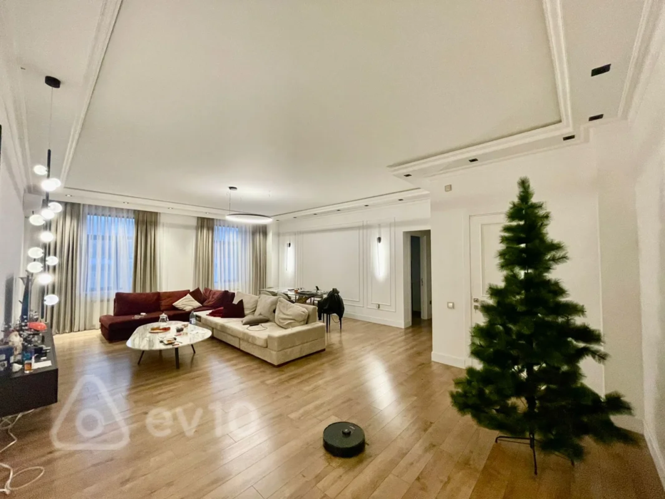 Kirayə verilir 3 otaqlı yeni tikili 120 m²