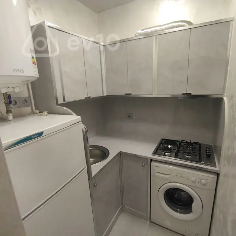 Kirayə verilir 2 otaqlı yeni tikili 35 m²