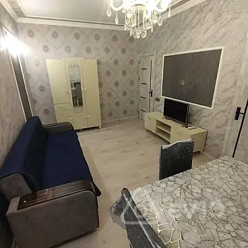 Kirayə verilir 2 otaqlı yeni tikili 35 m²