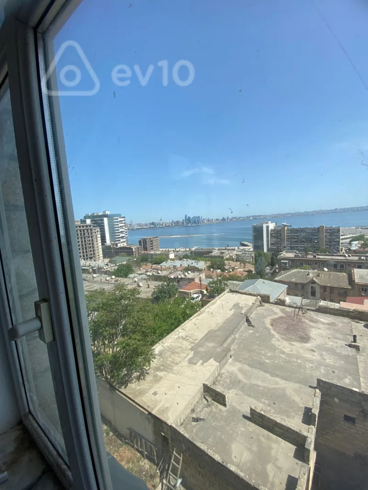 Kirayə verilir 4 otaqlı həyət evi 220 m²