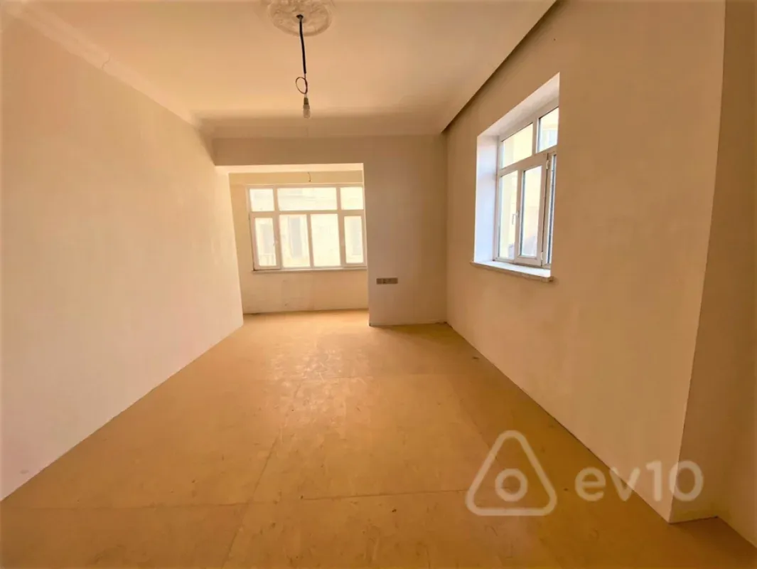 Kirayə verilir 4 otaqlı həyət evi 220 m²