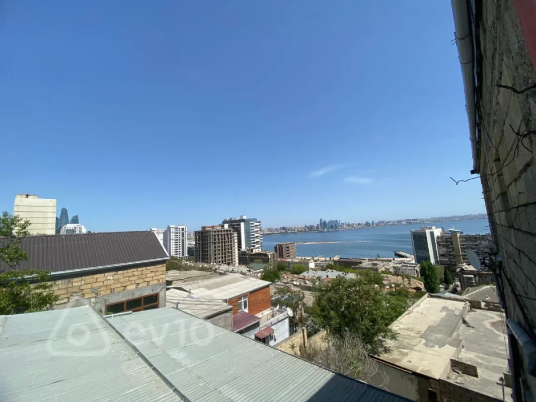 Kirayə verilir 4 otaqlı həyət evi 220 m²