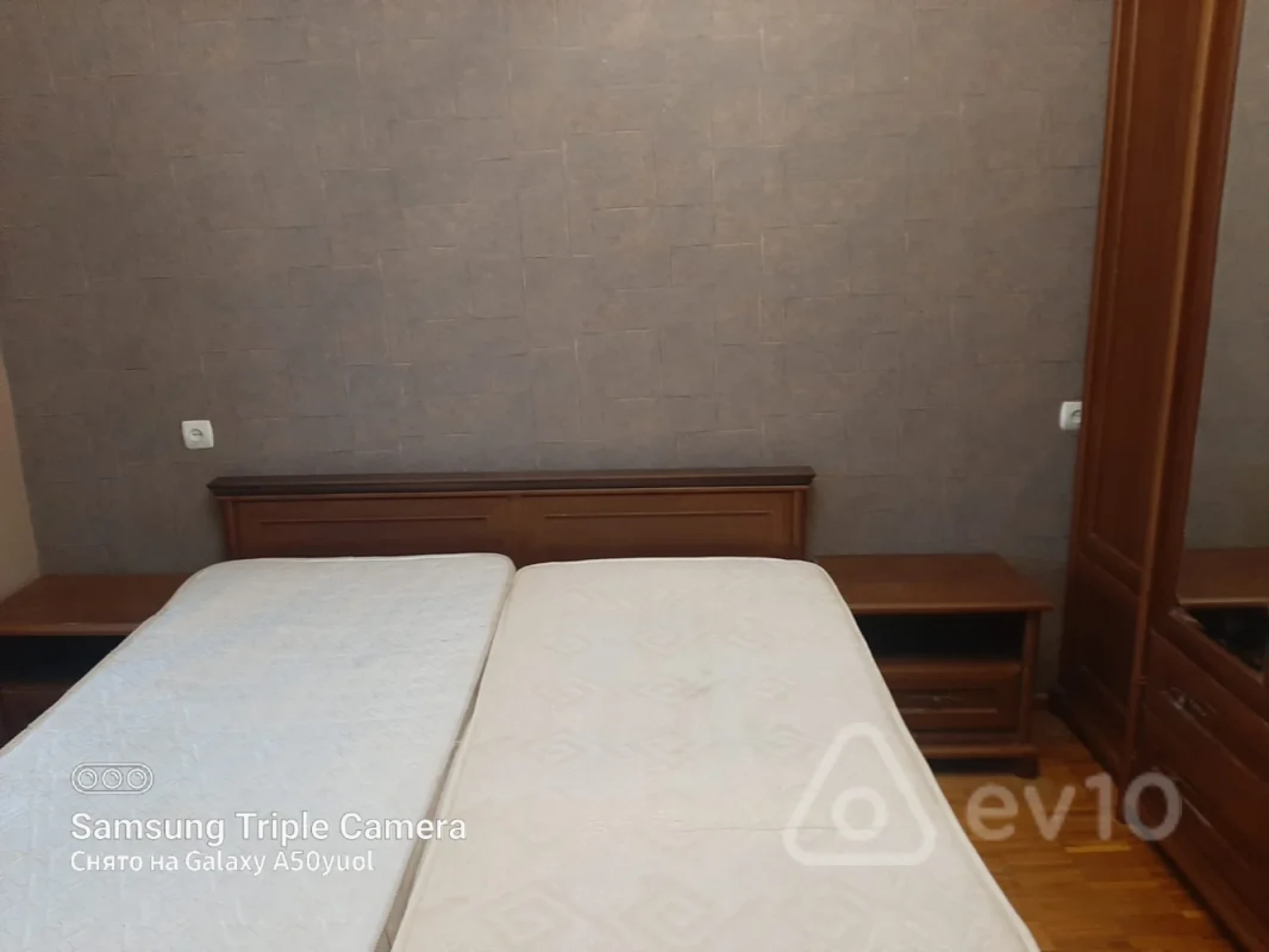 Kirayə verilir 2 otaqlı köhnə tikili 60 m²