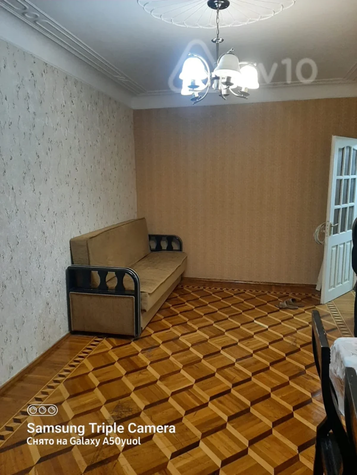 Kirayə verilir 2 otaqlı köhnə tikili 60 m²