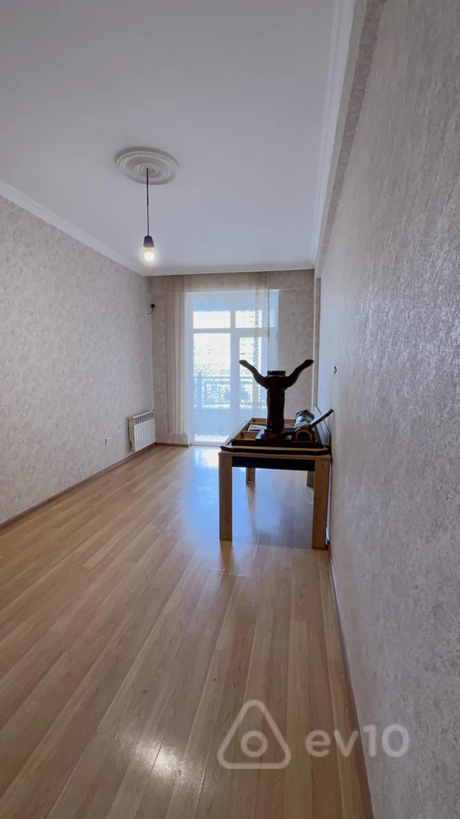Kirayə verilir 3 otaqlı yeni tikili 120 m²