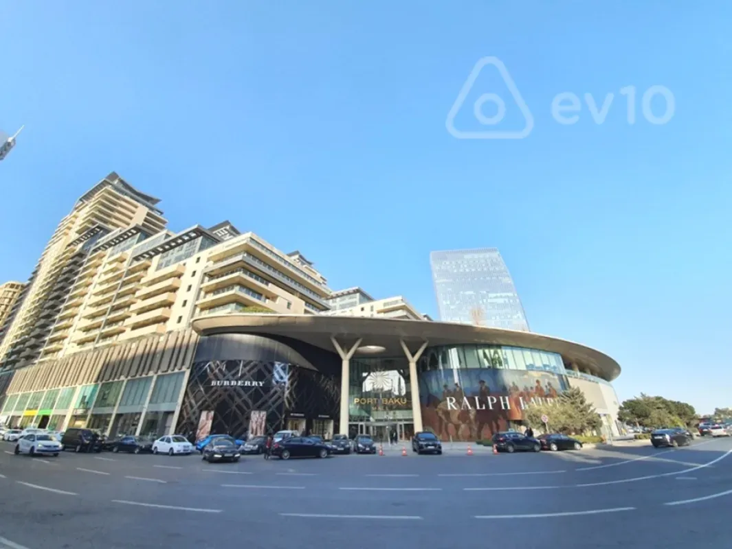 Kirayə verilir 4 otaqlı yeni tikili 200 m²