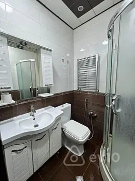 Kirayə verilir 2 otaqlı yeni tikili 61 m²