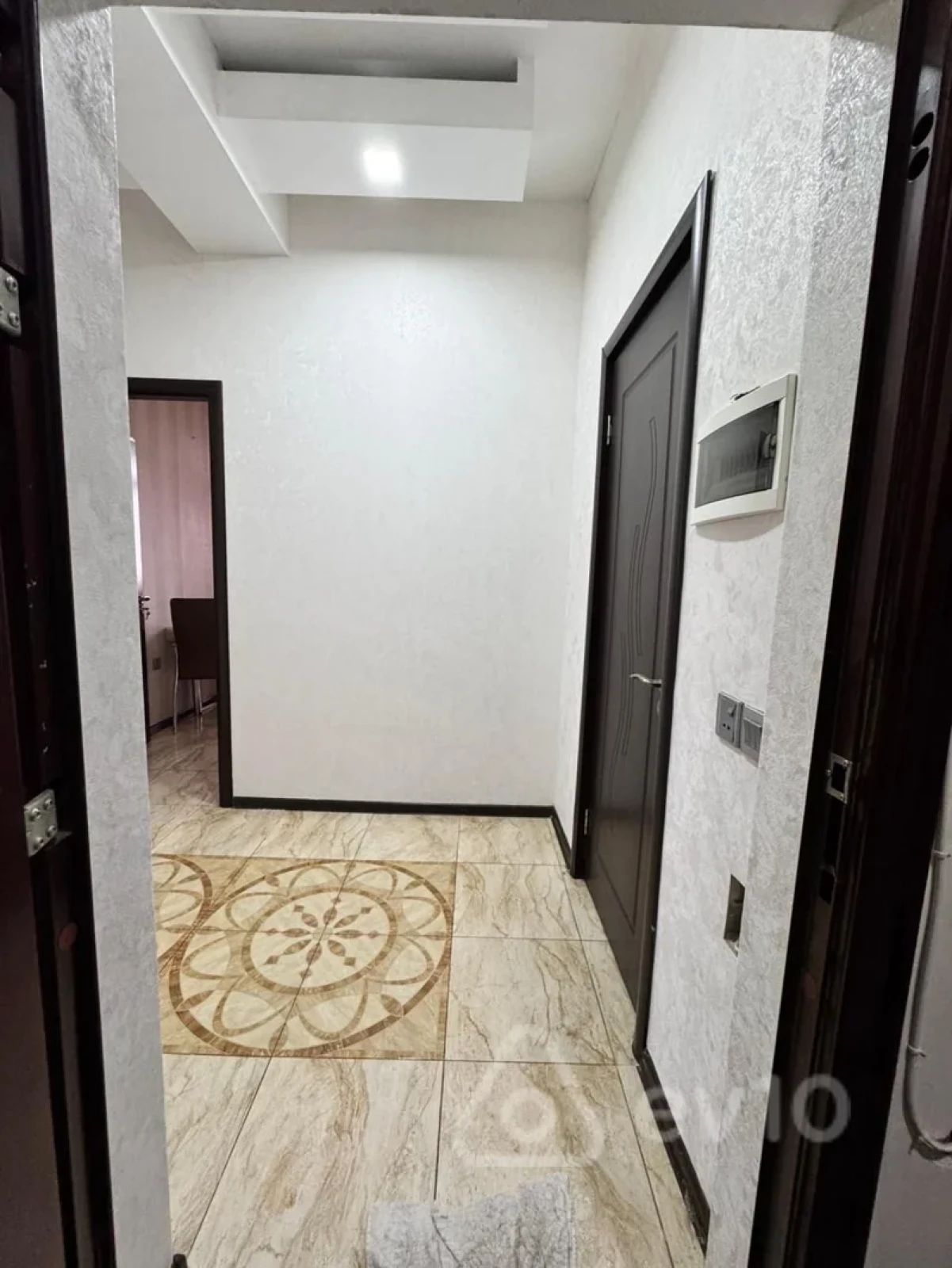 Kirayə verilir 2 otaqlı yeni tikili 61 m²