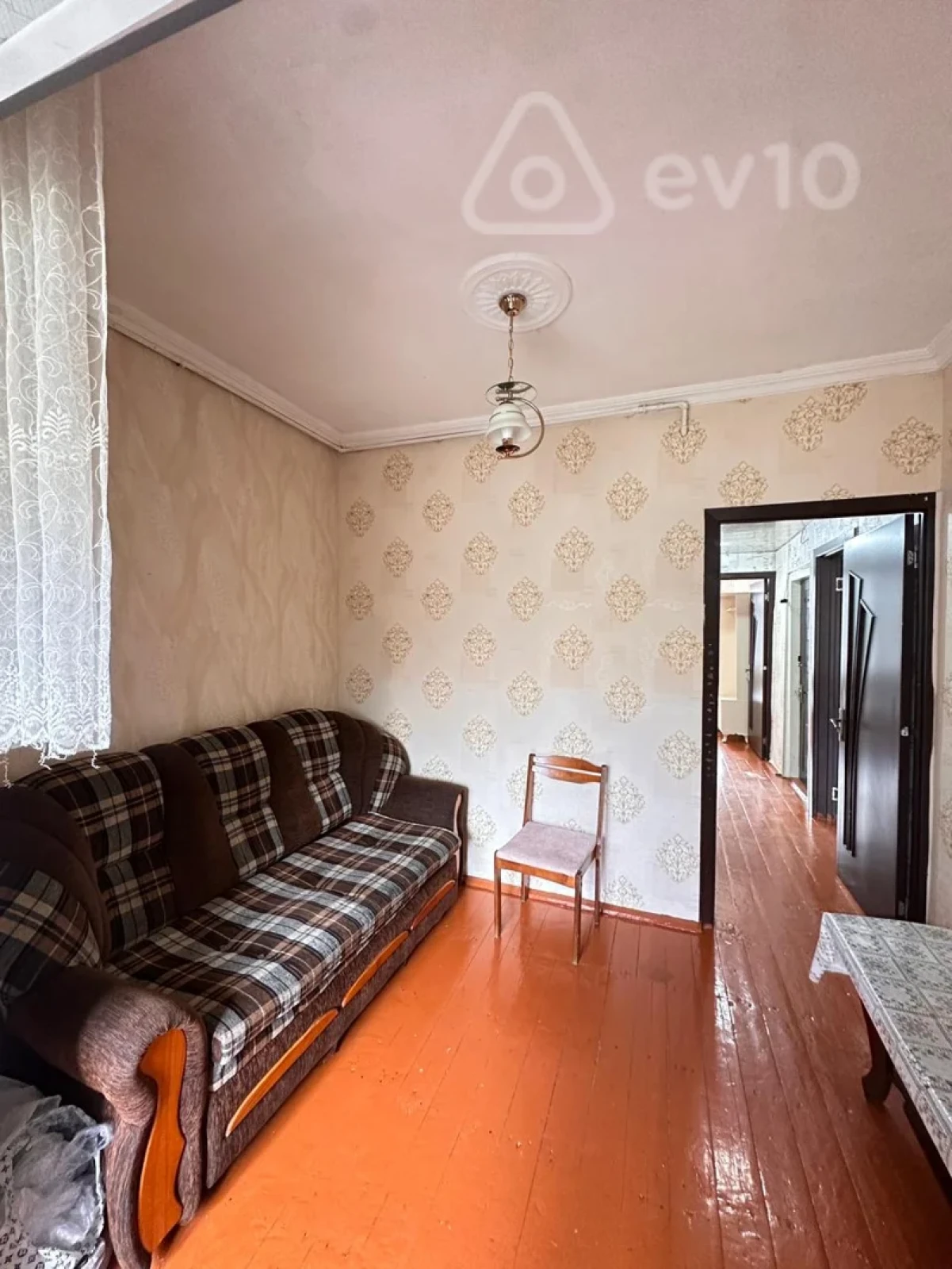 Kirayə verilir 2 otaqlı köhnə tikili 60 m²