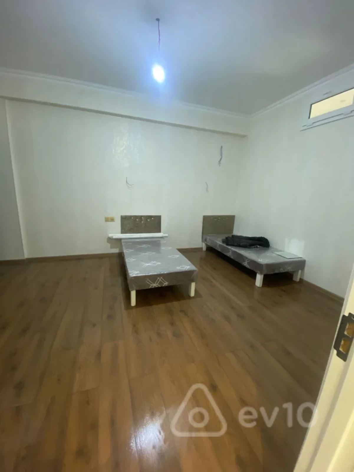 Kirayə verilir 3 otaqlı yeni tikili 75 m²