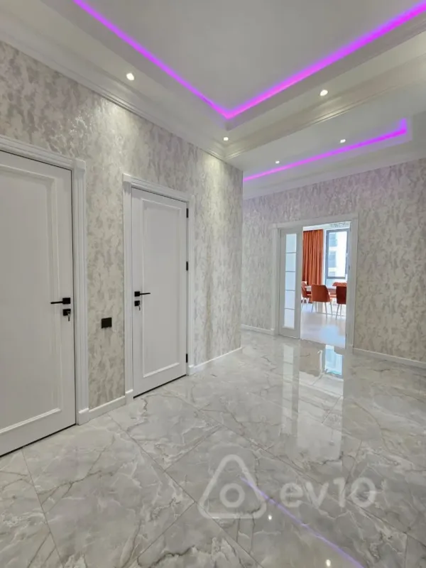 Kirayə verilir 3 otaqlı yeni tikili 120 m²