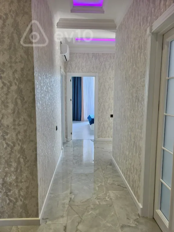 Kirayə verilir 3 otaqlı yeni tikili 120 m²