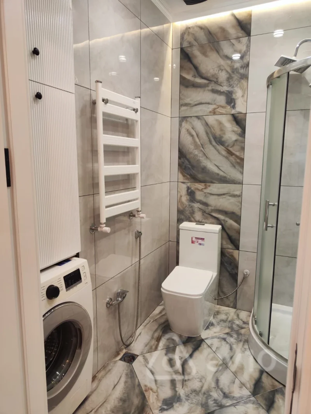 Kirayə verilir 2 otaqlı yeni tikili 70 m²