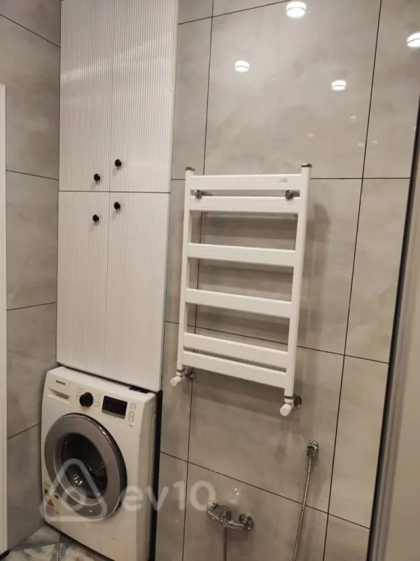 Kirayə verilir 2 otaqlı yeni tikili 70 m²