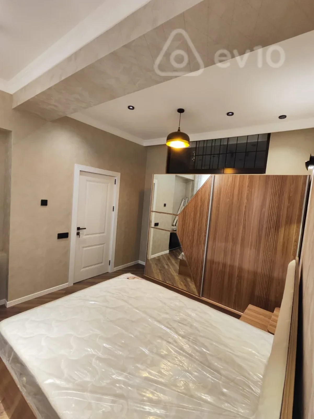 Kirayə verilir 2 otaqlı yeni tikili 70 m²