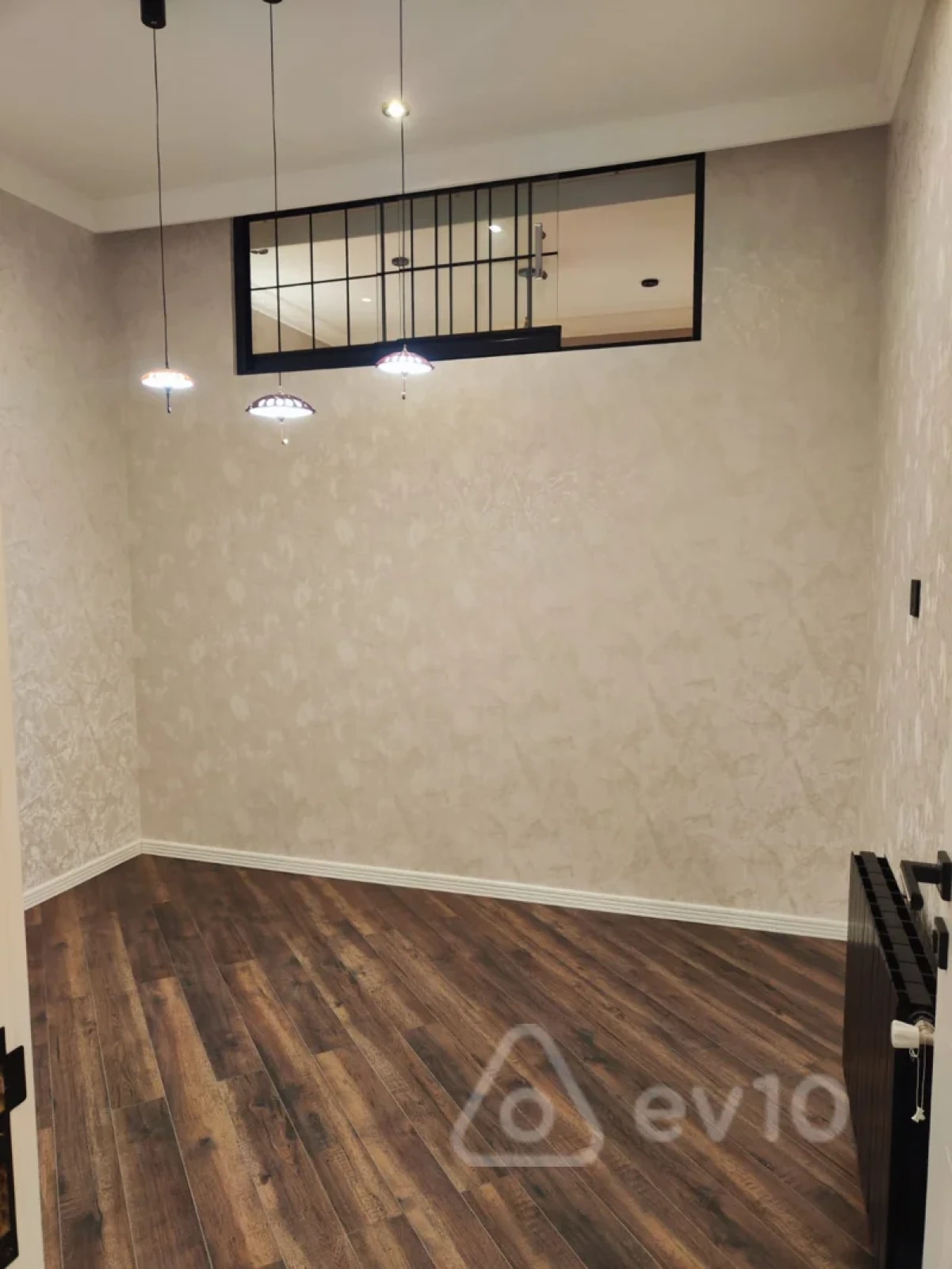 Kirayə verilir 2 otaqlı yeni tikili 70 m²