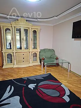 Kirayə verilir 4 otaqlı köhnə tikili 110 m² — Bakı, Nərimanov 4 otaq 110.00 m²