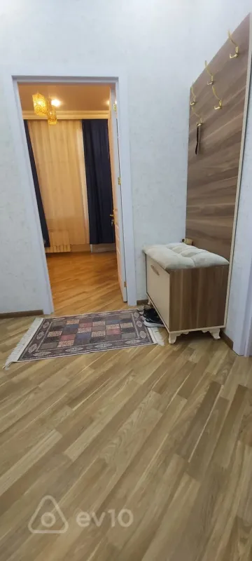 Kirayə verilir 2 otaqlı yeni tikili 50 m²