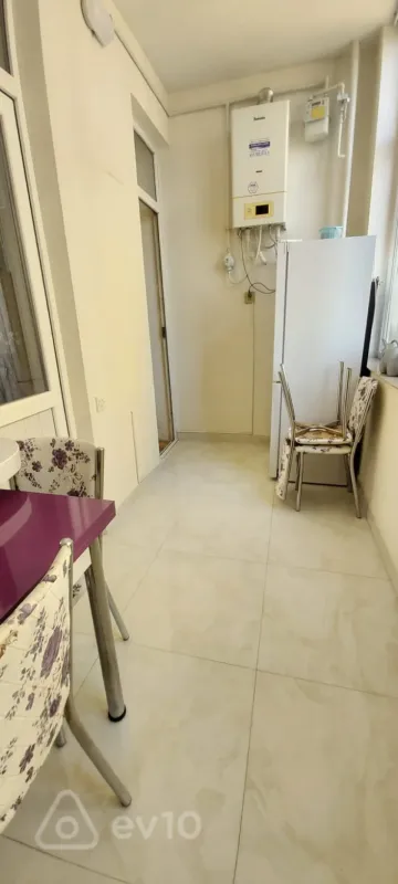Kirayə verilir 2 otaqlı yeni tikili 50 m²