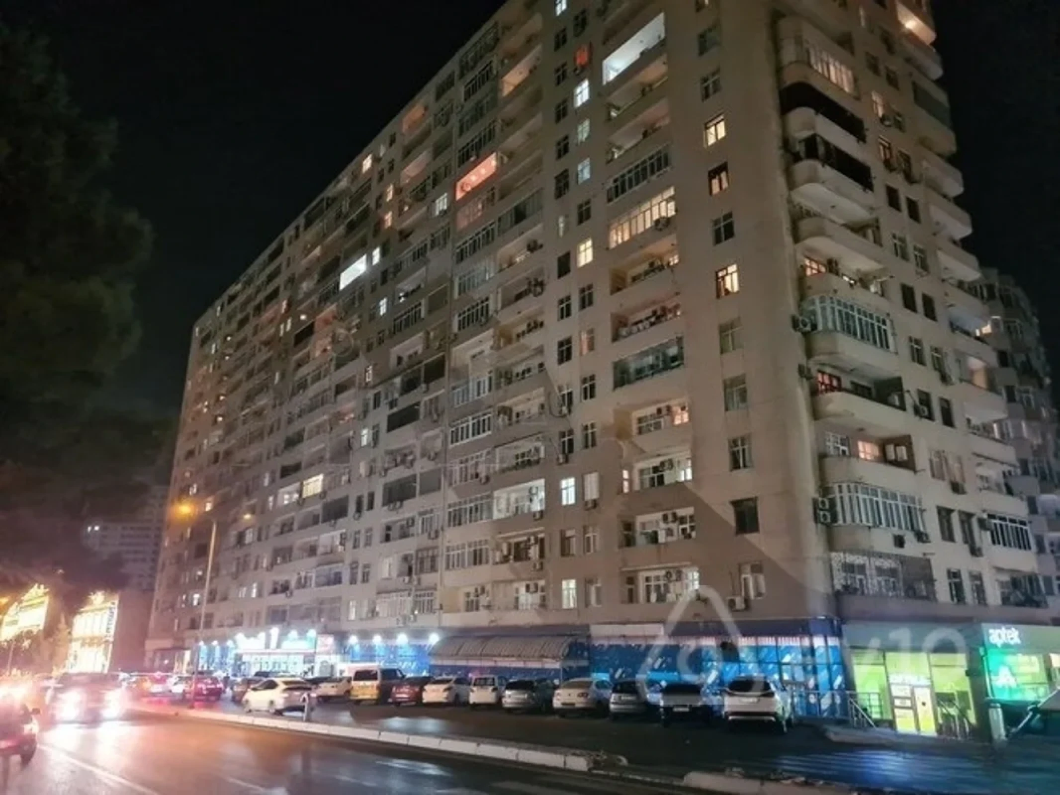 Kirayə verilir 3 otaqlı yeni tikili 128 m²