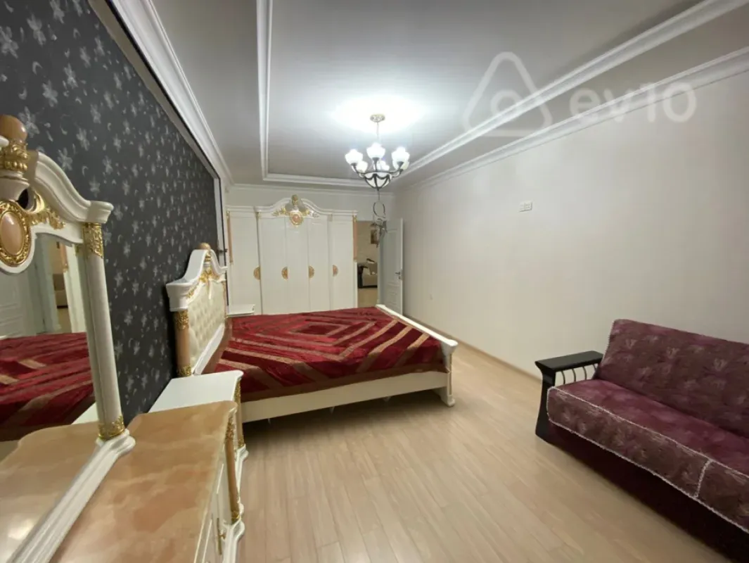 Kirayə verilir 3 otaqlı yeni tikili 128 m²
