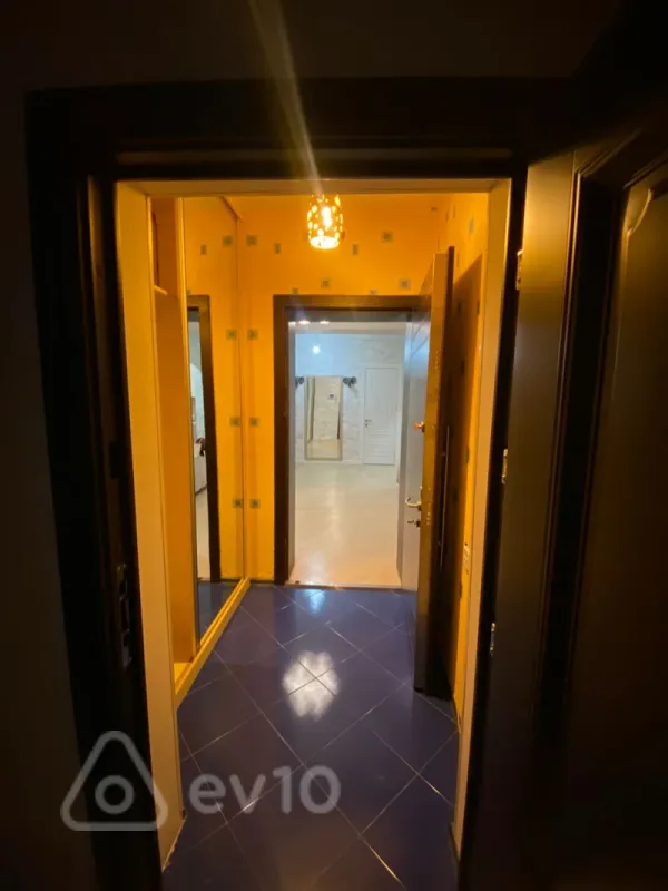 Kirayə verilir 3 otaqlı yeni tikili 128 m²