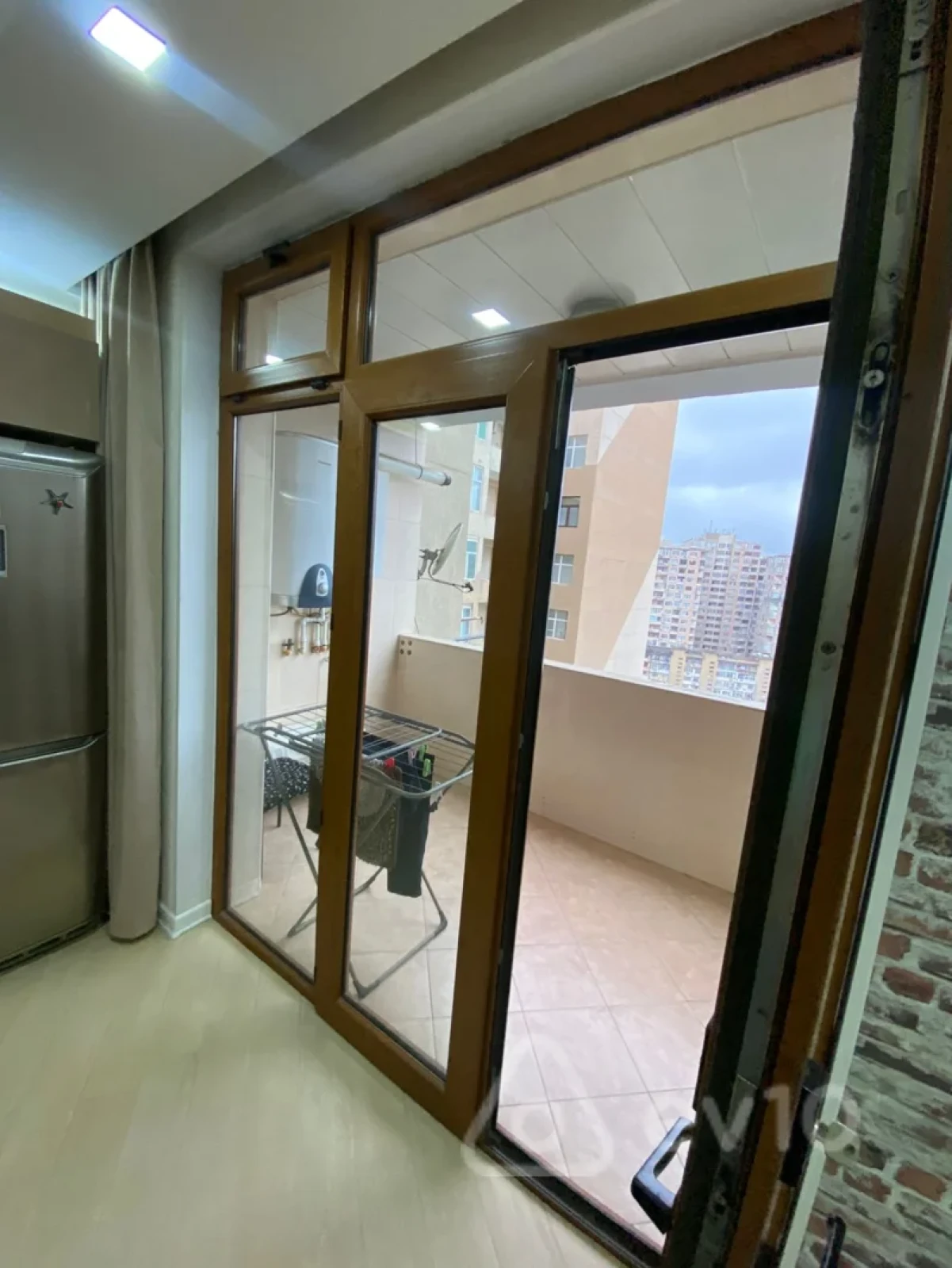 Kirayə verilir 3 otaqlı yeni tikili 128 m²