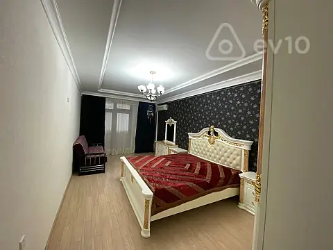 Kirayə verilir 3 otaqlı yeni tikili 128 m²