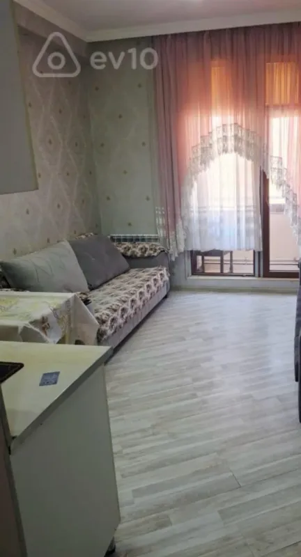 Kirayə verilir 1 otaqlı yeni tikili 30 m²