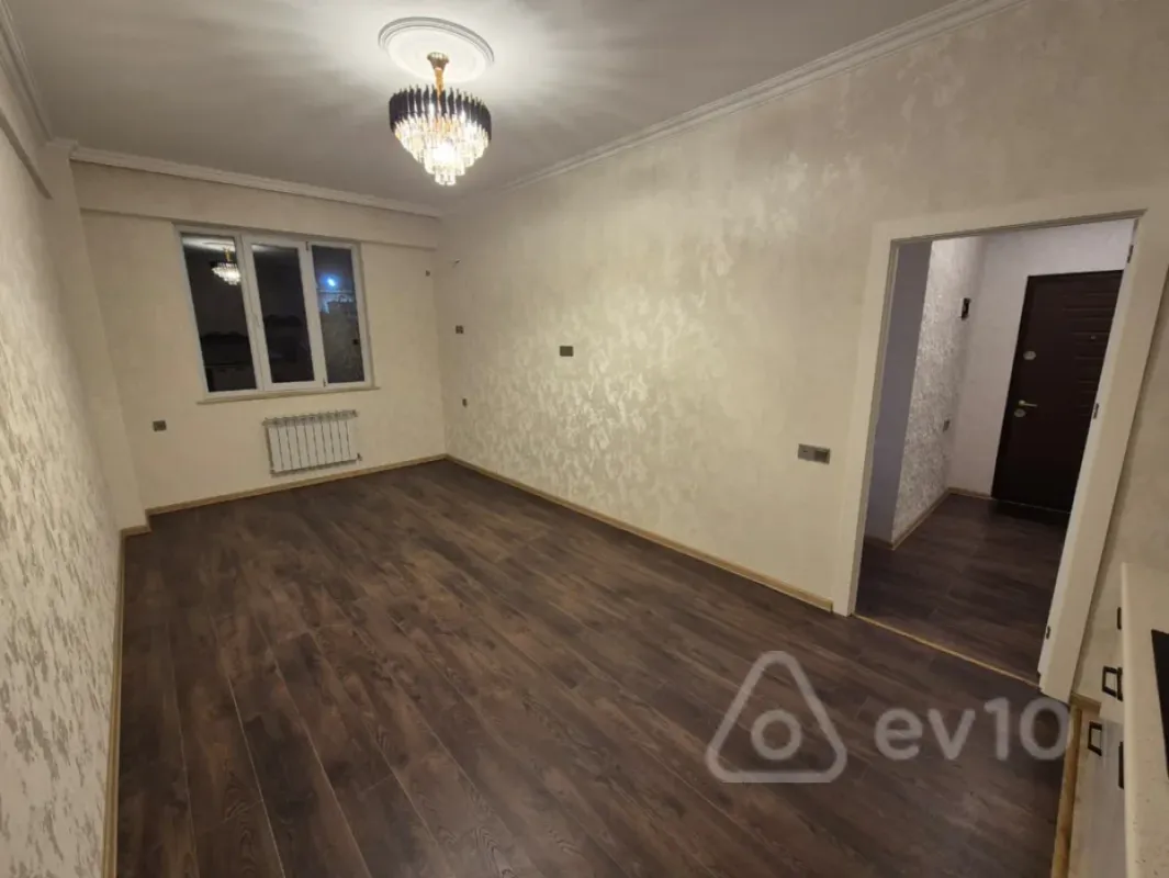 Kirayə verilir 2 otaqlı yeni tikili 45 m²