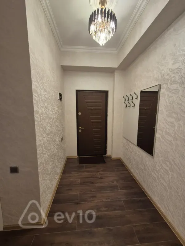 Kirayə verilir 2 otaqlı yeni tikili 45 m²