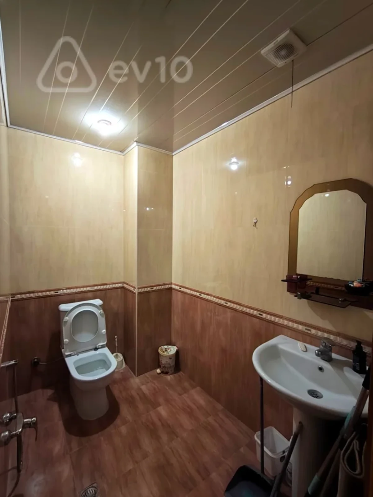 Kirayə verilir 3 otaqlı yeni tikili 150 m²