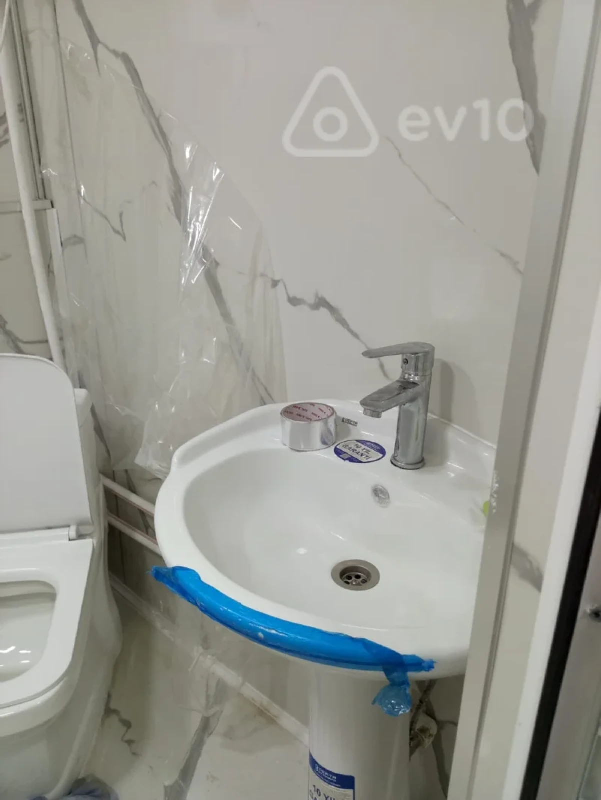 Kirayə verilir 3 otaqlı köhnə tikili 70 m²