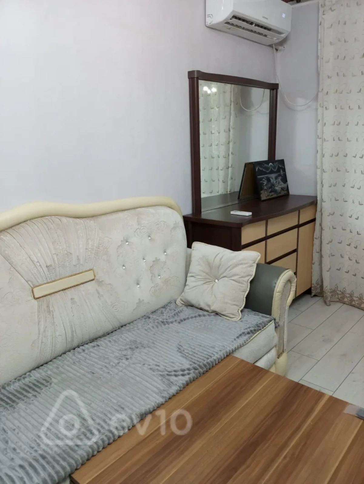 Kirayə verilir 3 otaqlı köhnə tikili 70 m²