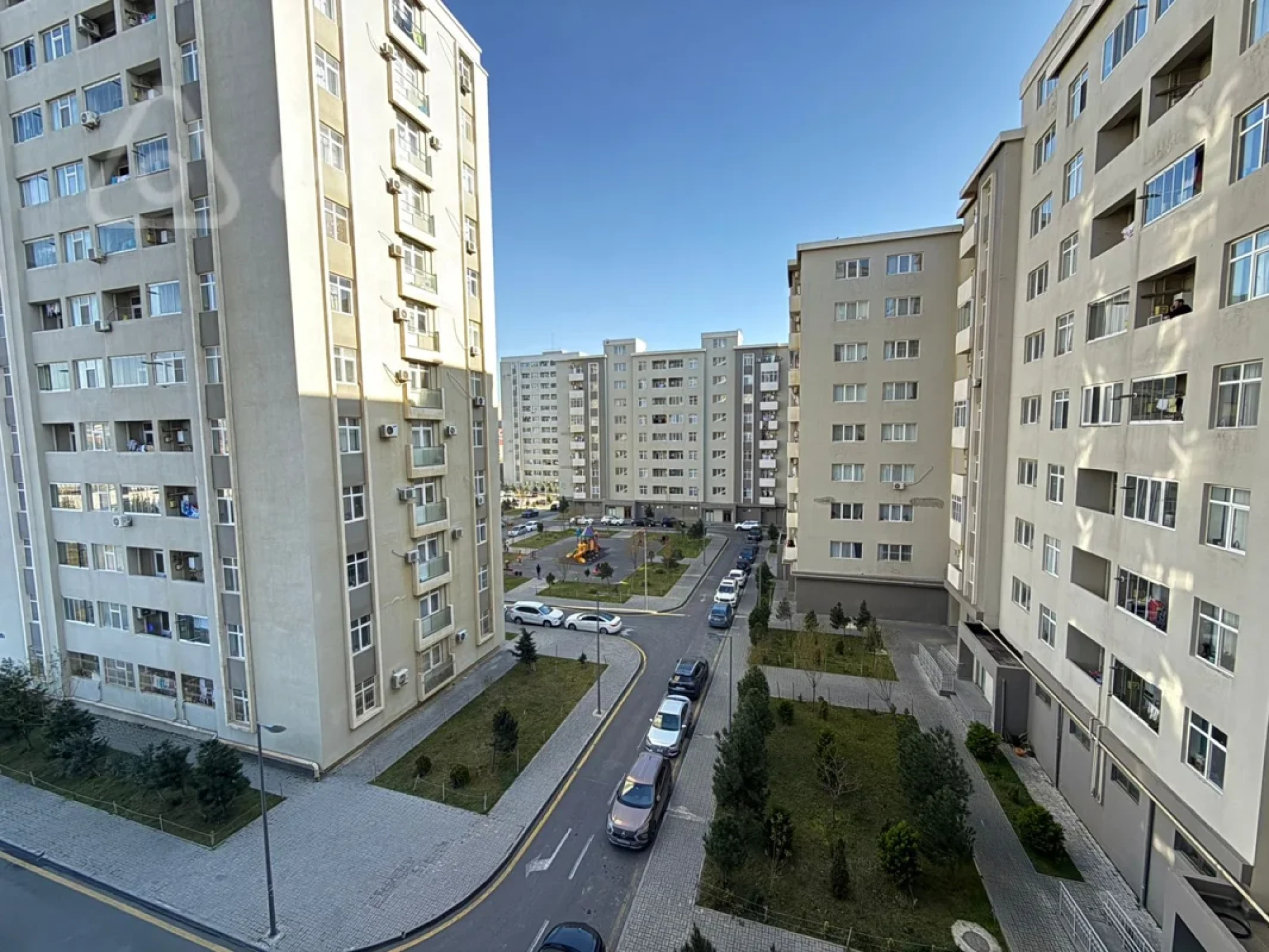 Kirayə verilir 3 otaqlı yeni tikili 85 m²