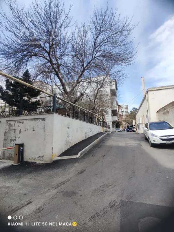 Satılır 2 otaqlı köhnə tikili 38 m²