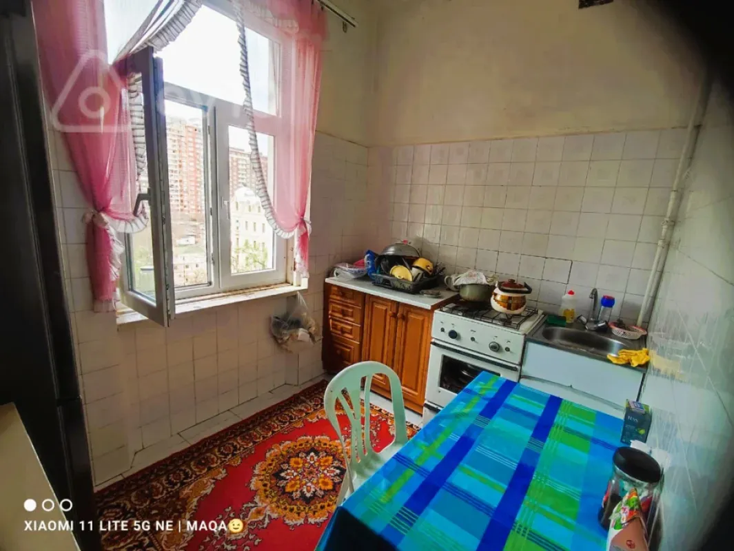 Satılır 2 otaqlı köhnə tikili 38 m²