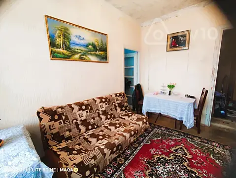 Satılır 2 otaqlı köhnə tikili 38 m²