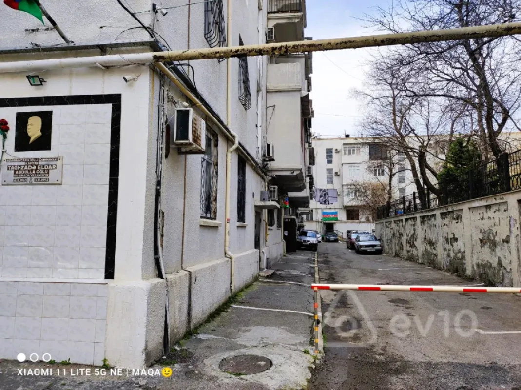 Satılır 2 otaqlı köhnə tikili 38 m²