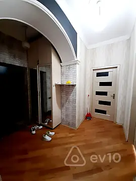 Kirayə verilir 2 otaqlı yeni tikili 70 m²