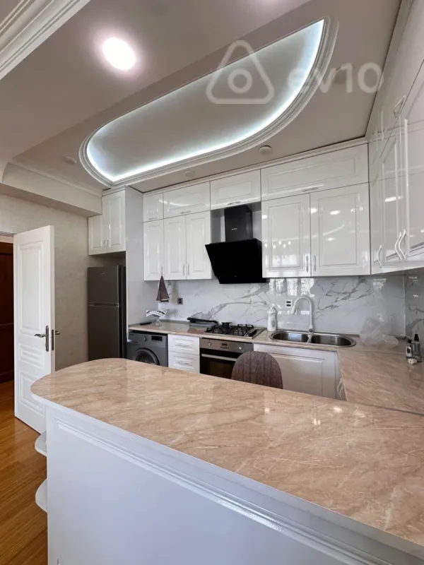 Satılır 2 otaqlı yeni tikili 60 m²