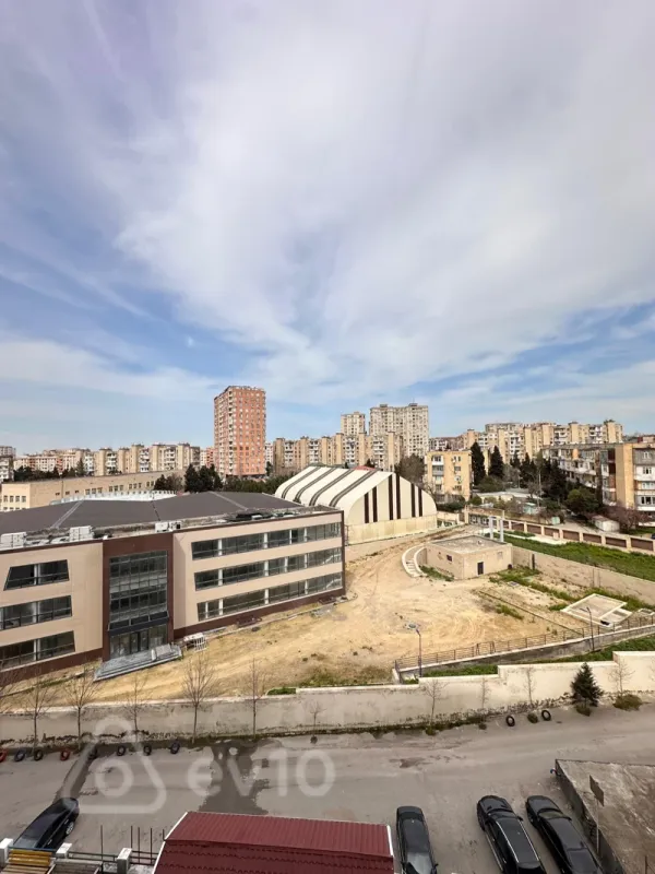 Satılır 2 otaqlı yeni tikili 60 m²