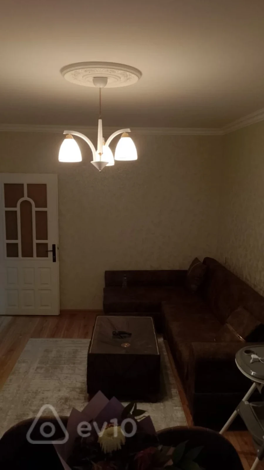 Kirayə verilir 2 otaqlı köhnə tikili 60 m²
