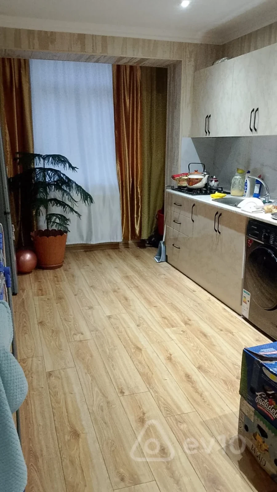 Kirayə verilir 2 otaqlı köhnə tikili 60 m²