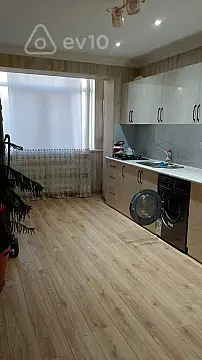 Kirayə verilir 2 otaqlı köhnə tikili 60 m²