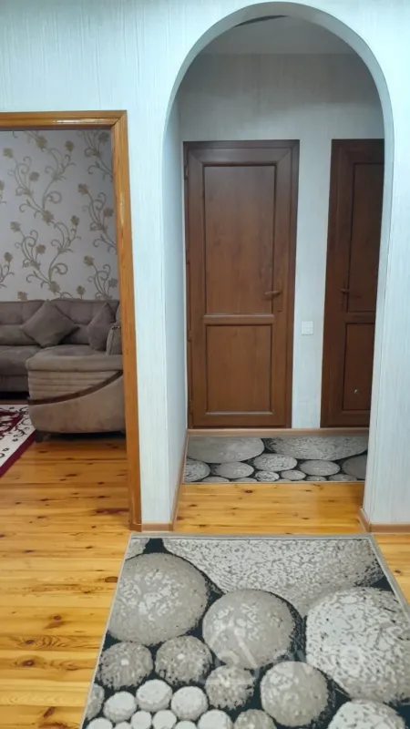 Kirayə verilir 2 otaqlı köhnə tikili 55 m²