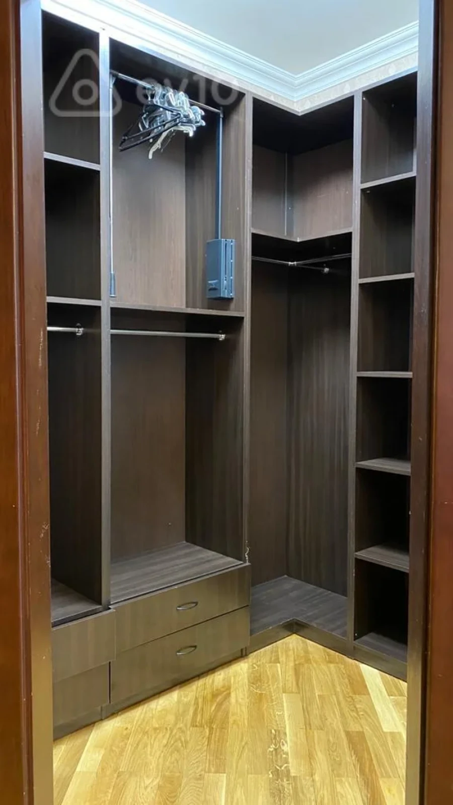 Kirayə verilir 3 otaqlı yeni tikili 161 m²