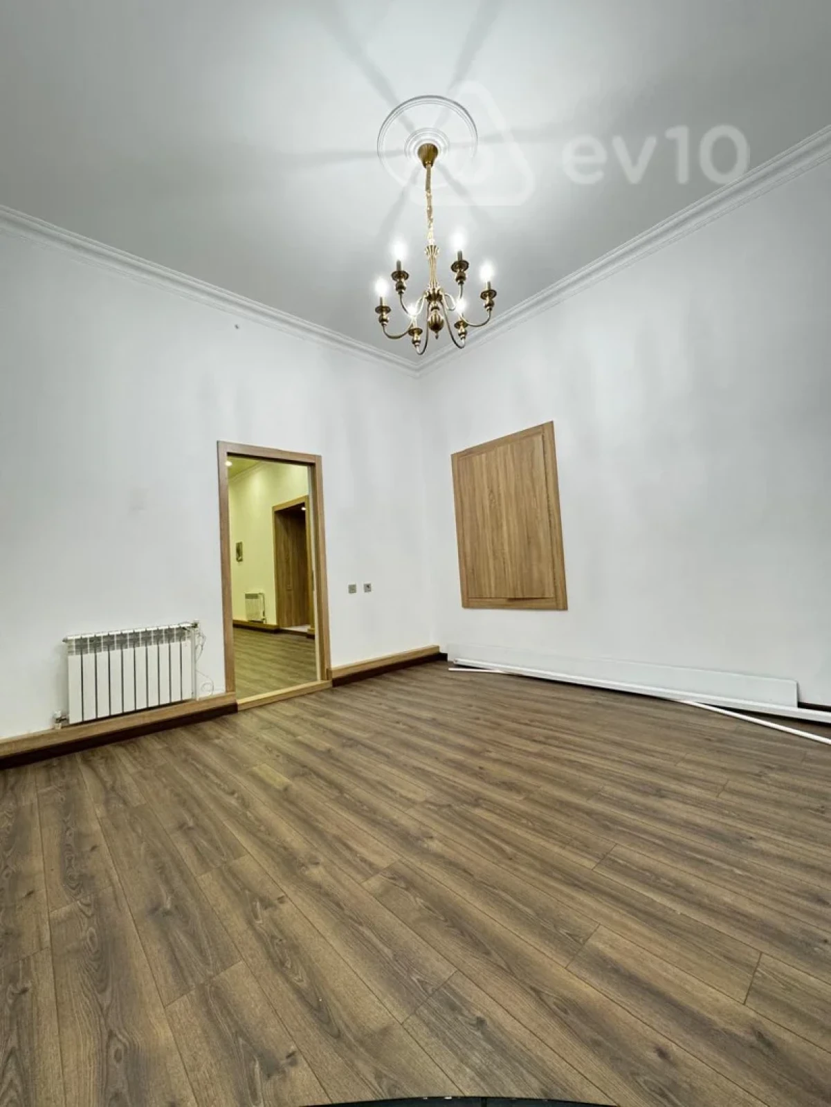 Kirayə verilir 3 otaqlı ofis 105 m²